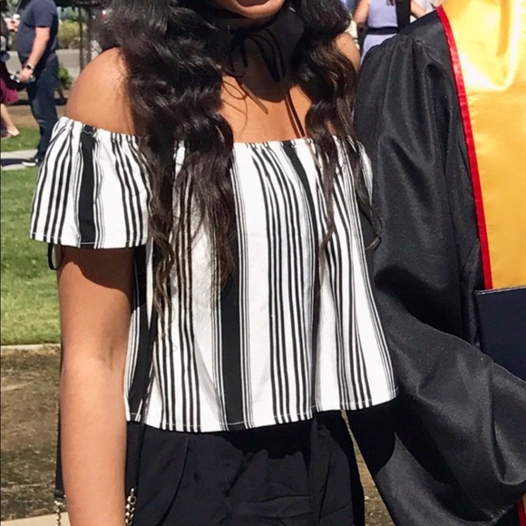 •Donated• Forever 21 Striped Off the Shoulder Top M - Picture 4 of 4